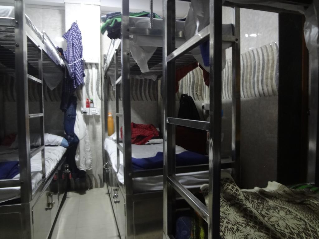 Aashiyana Dormitory Mumbai Exterior foto